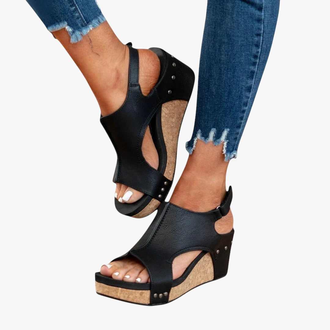 Dame Plateau Sandaler med Nitter og Velcro