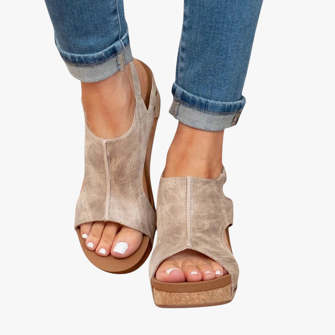 Dame Plateau Sandaler med Nitter og Velcro