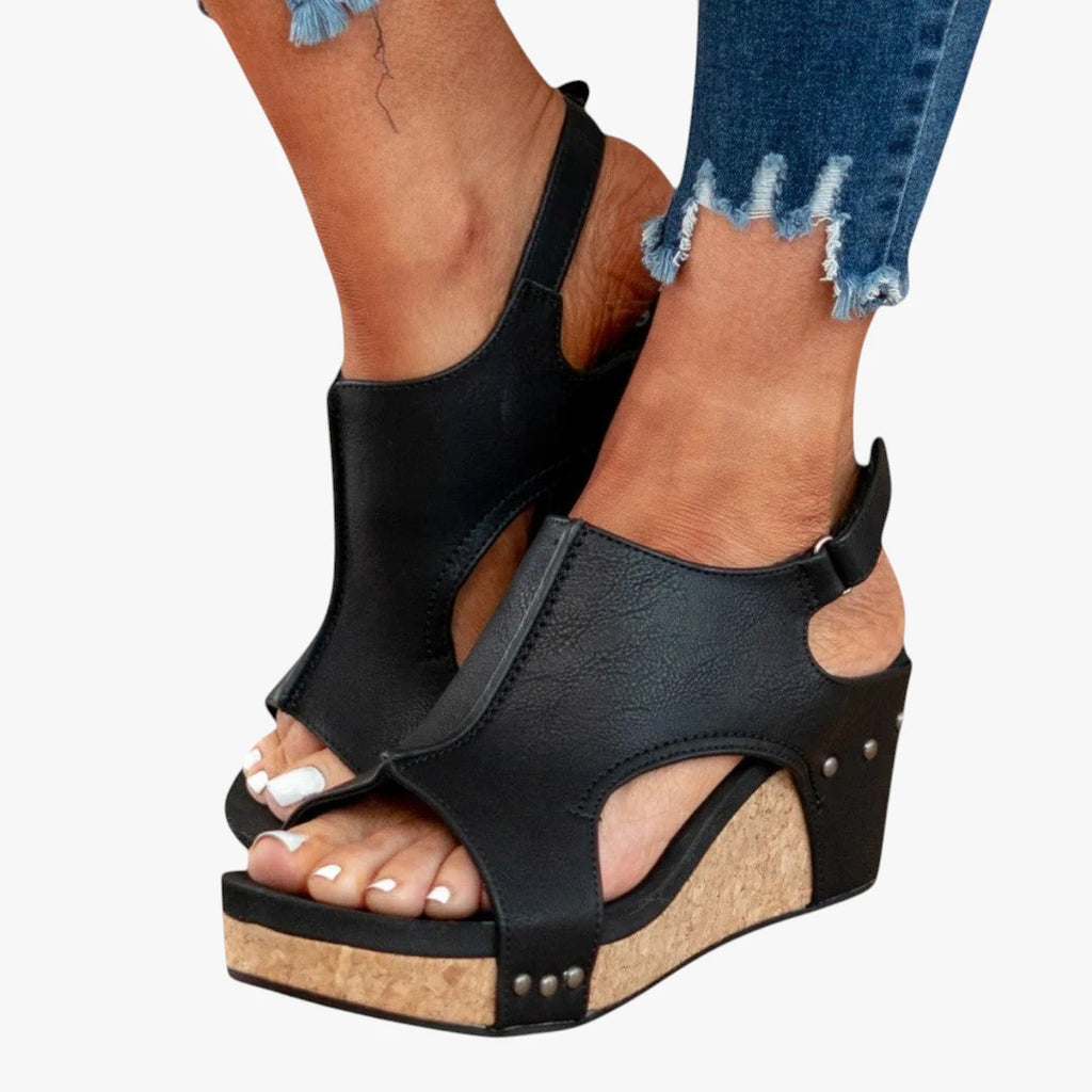 Dame Plateau Sandaler med Nitter og Velcro