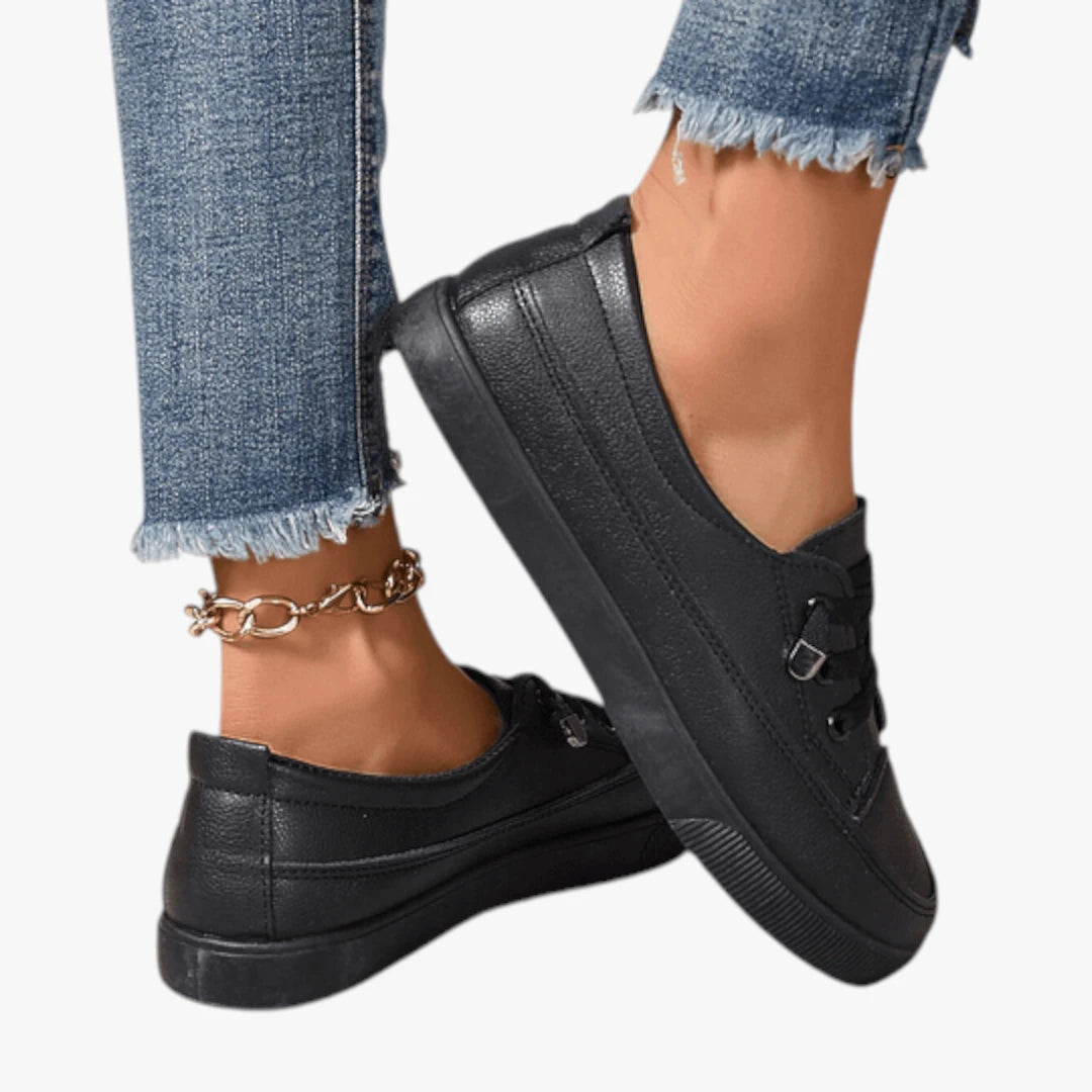 Dame Lette Lukkede Sneakers med Slip-on og Snøre