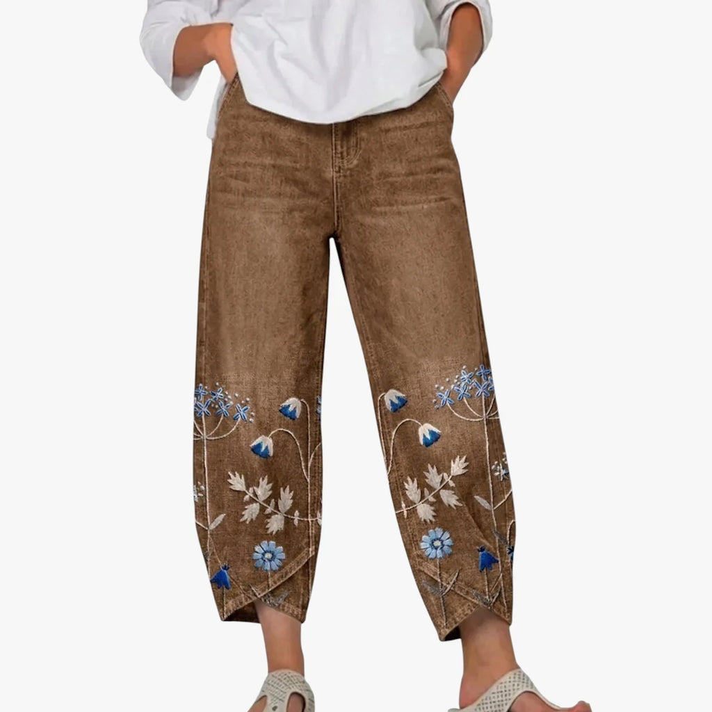 Dame Loose Fit Jeans med Blomsterdetaljer og Vide Ben