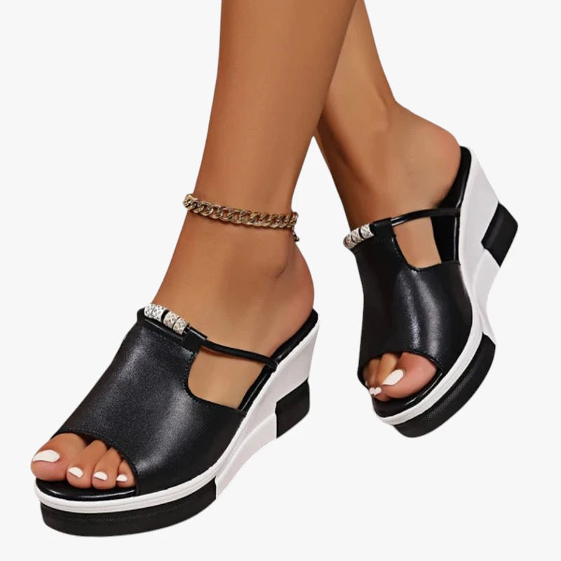 Dame Plateau Sandaler med Kilehæl og Embellished Detaljer