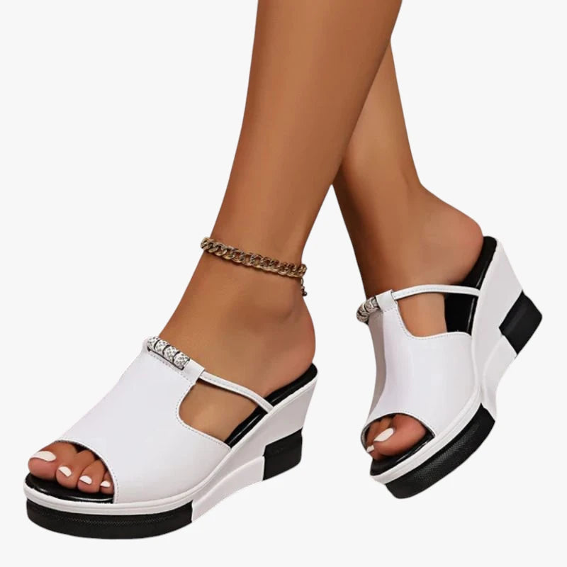 Dame Plateau Sandaler med Kilehæl og Embellished Detaljer