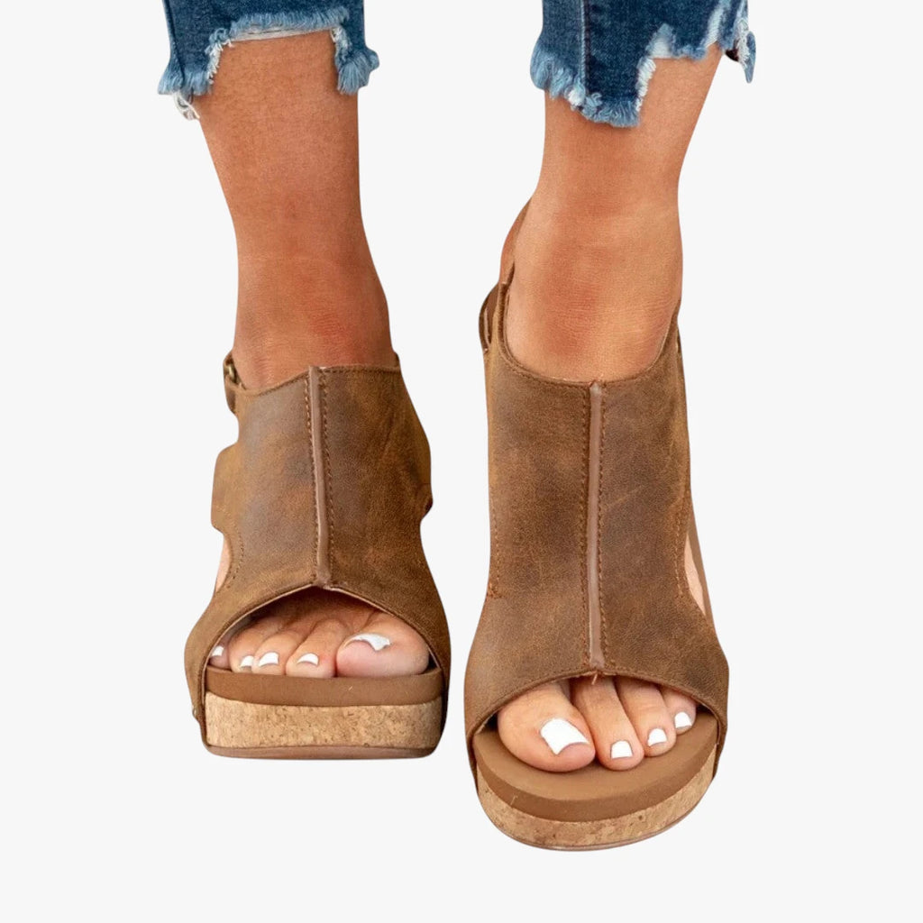 Dame Plateau Sandaler med Nitter og Velcro